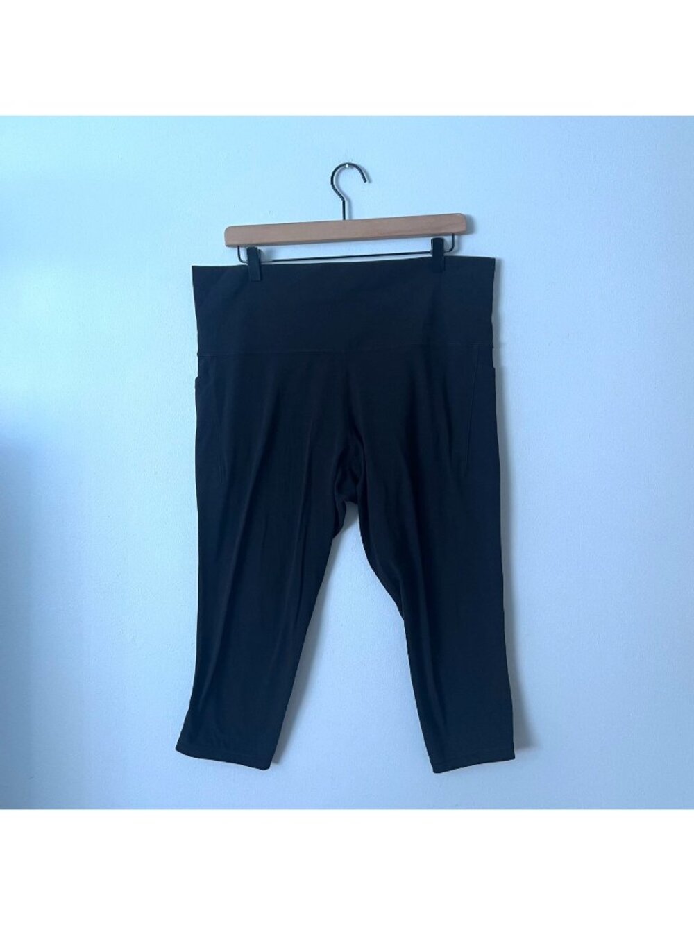 Athleta Salutation Stash Pocket II Capri Leggings Black Women's Plus Size 2X